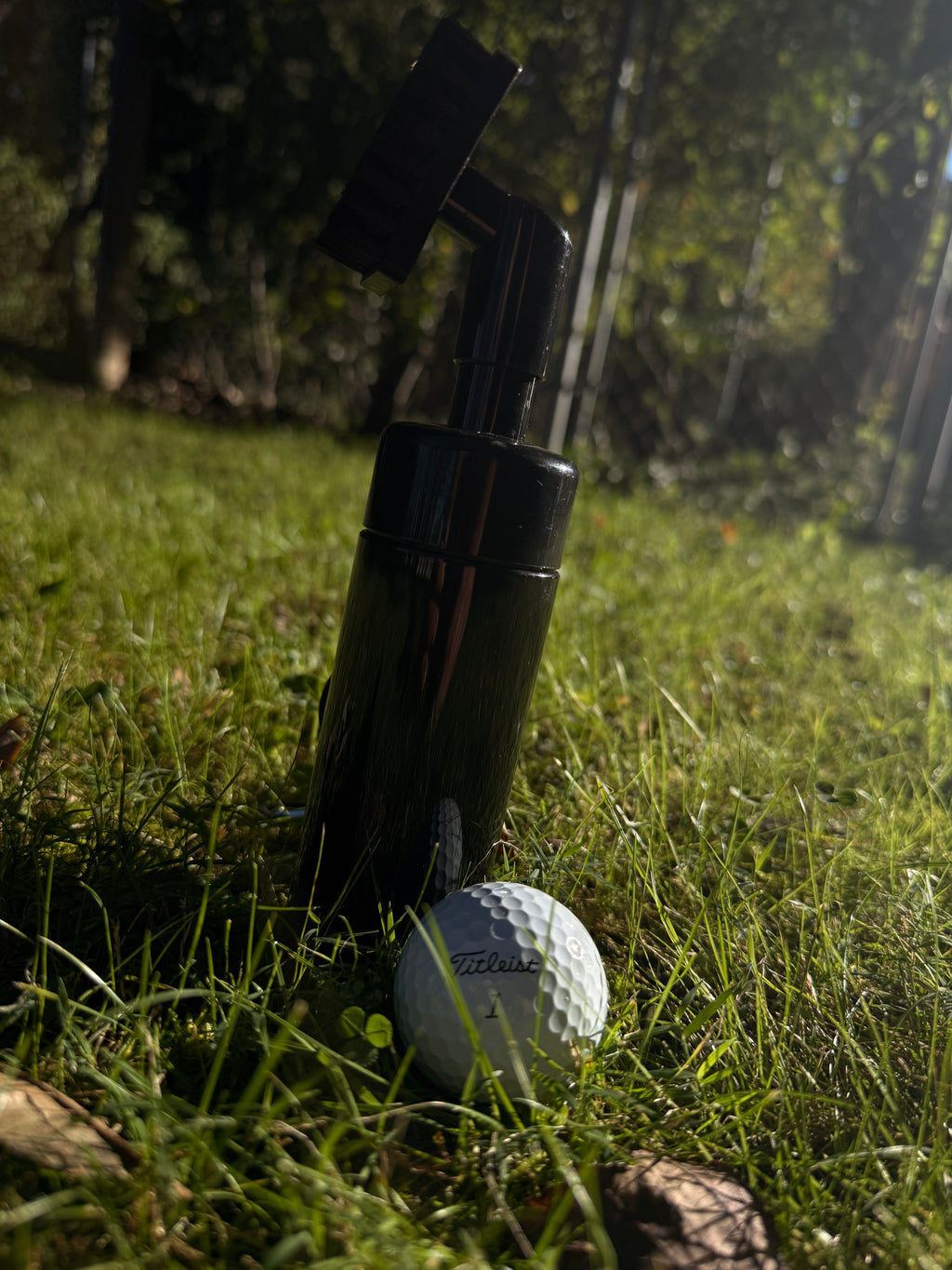 Golf Club Cleaner with Built-In Water Dispenser