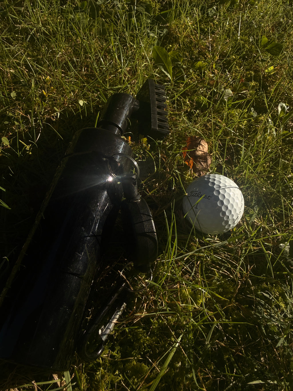 Golf Club Cleaner with Built-In Water Dispenser